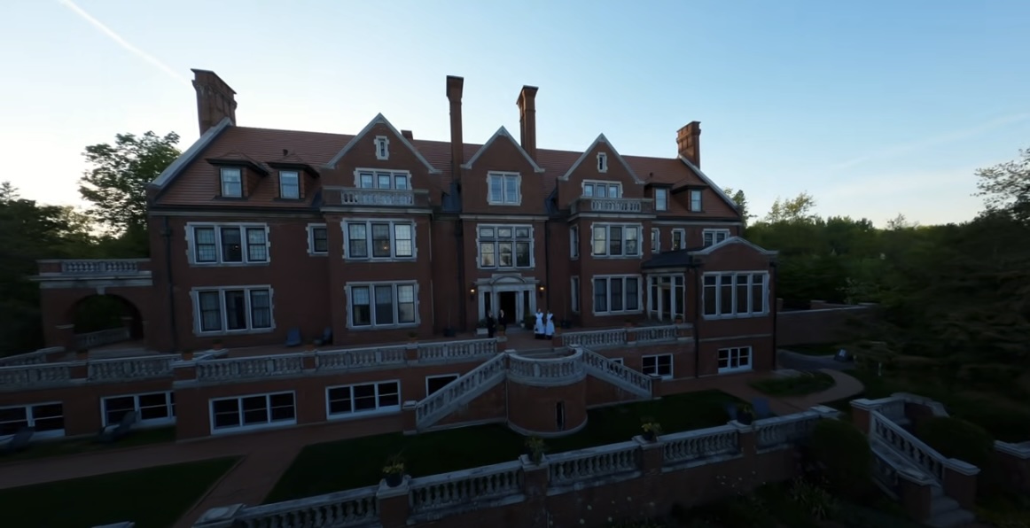 Duluth’s Glensheen Mansion is Open!